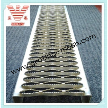 Non Slip Walkway (W300mm) /Checker Plate